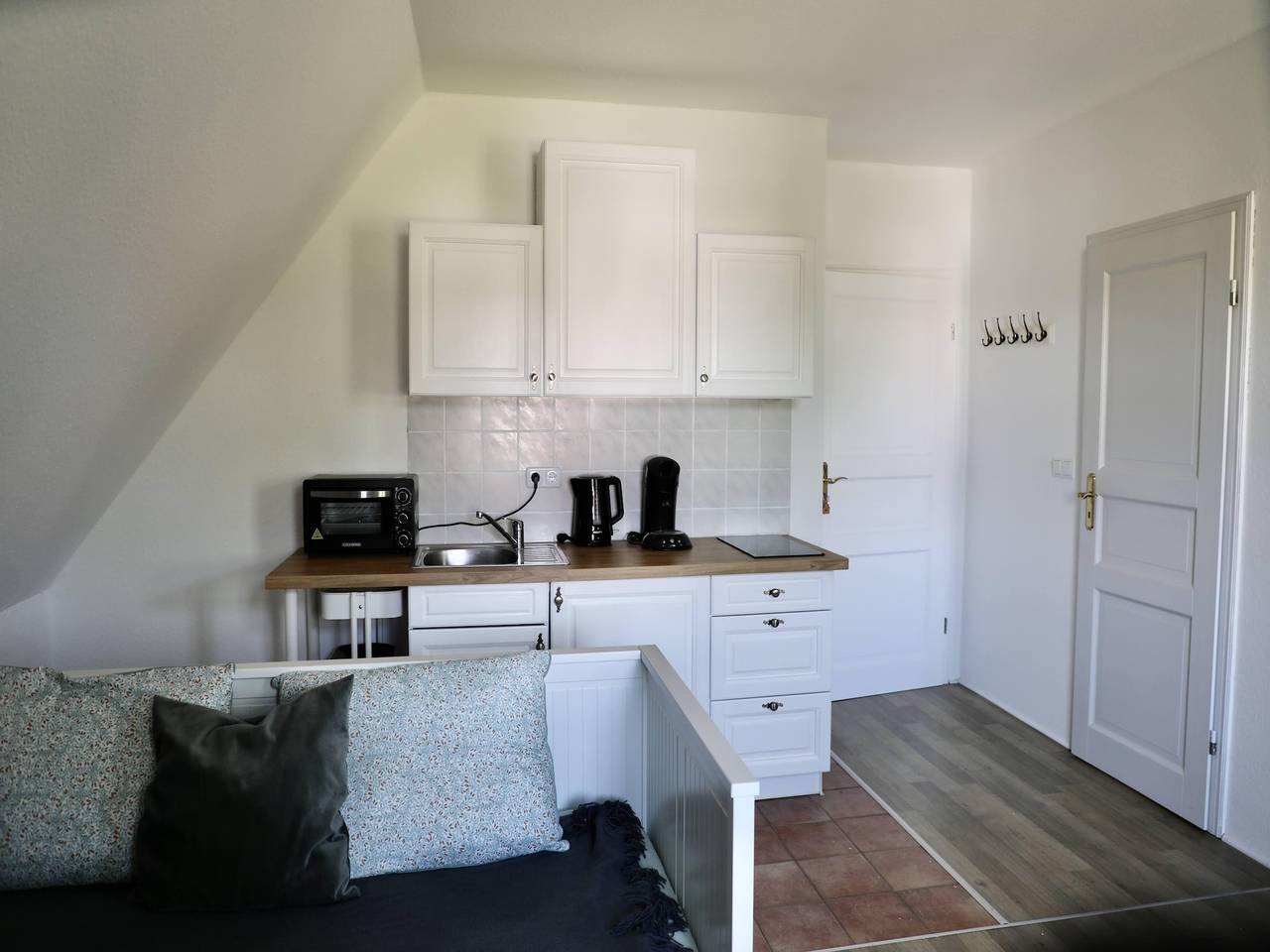 Appartement entier, Studio à Dargun avec piscine au bord de Kummerower See in Dargun,  Lacs du Mecklembourg