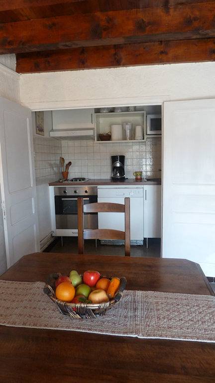 Gîte pour 5 personnes, avec terrasse à Les Bondons - 4