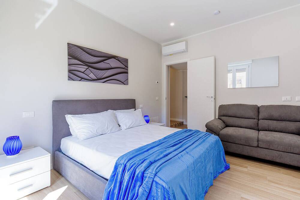 Apartamento entero, Casa Valentina - 4 guests - Wifi Train Station Parking in Módena, Provincia de Módena