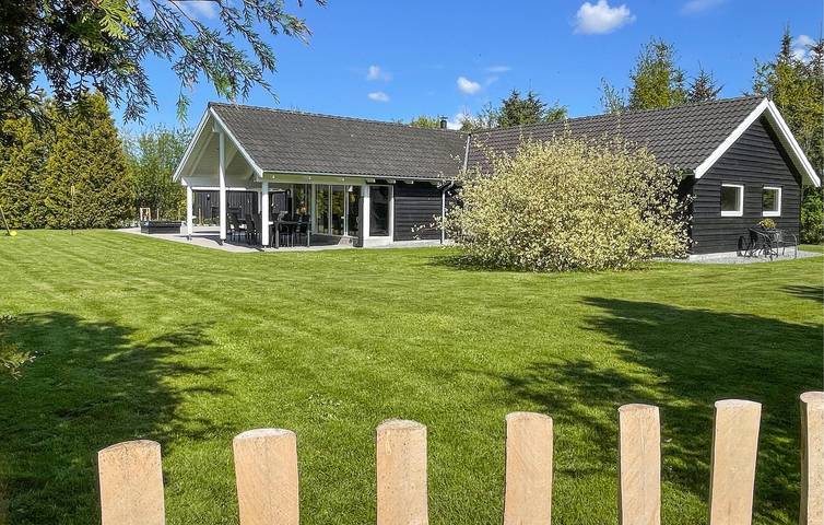 Ferienhaus für 14 Personen, mit Sauna und Whirlpool sowie Terrasse, mit Haustier in Lolland-Falster - 4