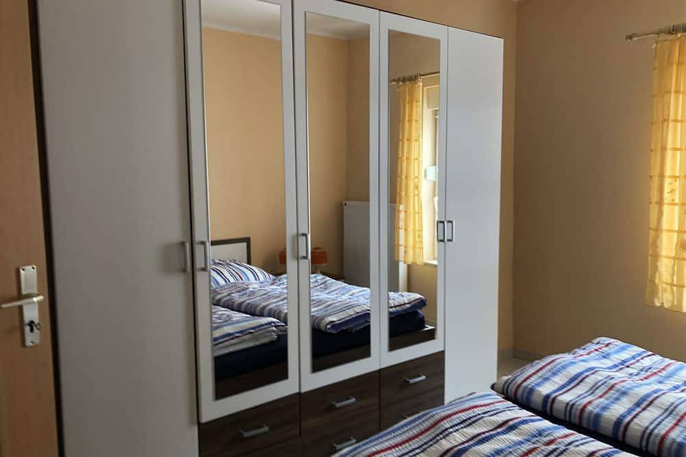 Ganze Wohnung, Ferienwohnungen am Badesee in Briesensee, Neu Zauche