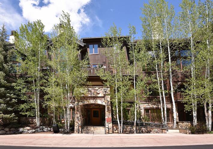Vacation rental for 6 people, with balcony and hot tub in Beaver Creek