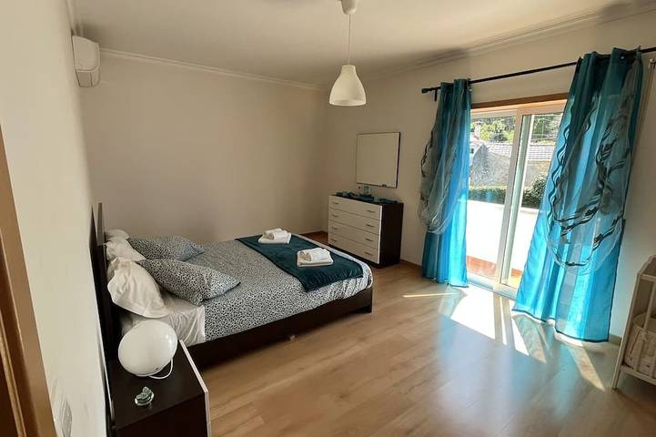 Location de vacances pour 8 personnes, avec balcon et jardin dans Freixo - 2
