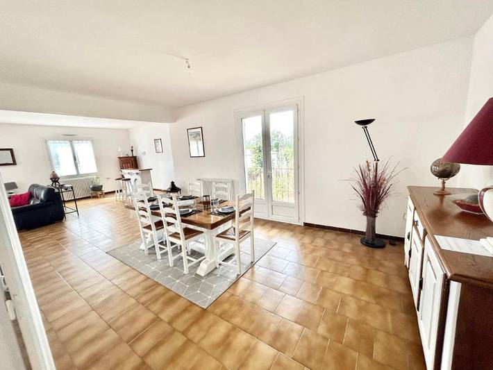 Location de vacances pour 6 personnes, avec vue et balcon à Villedaigne - 3
