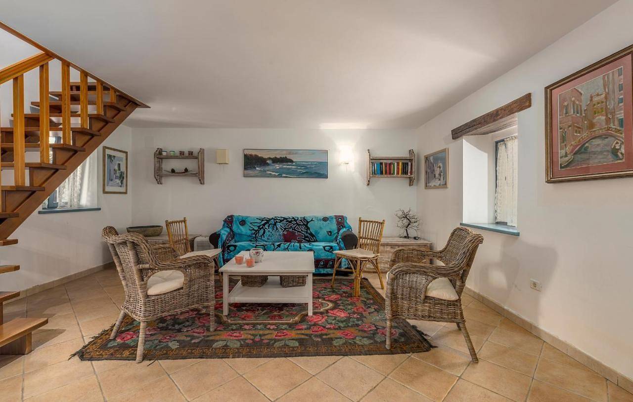 Charmantes Cottage im Stadtzentrum von Novigrad, nur 20 Meter vom Strand entfernt
 in Novigrad, Umag und Umgebung
