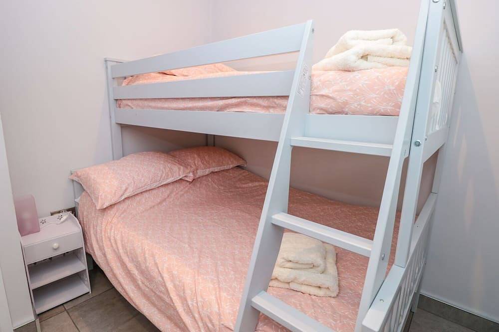 201 Norton Park, pet friendly, country holiday cottage in Dartmouth in Dartmouth, Devon