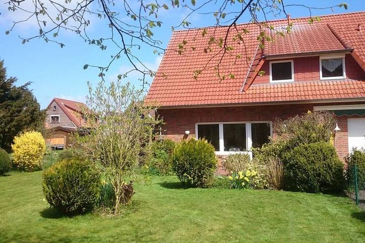 Ferienhaus für 6 Personen, mit Garten in Sande