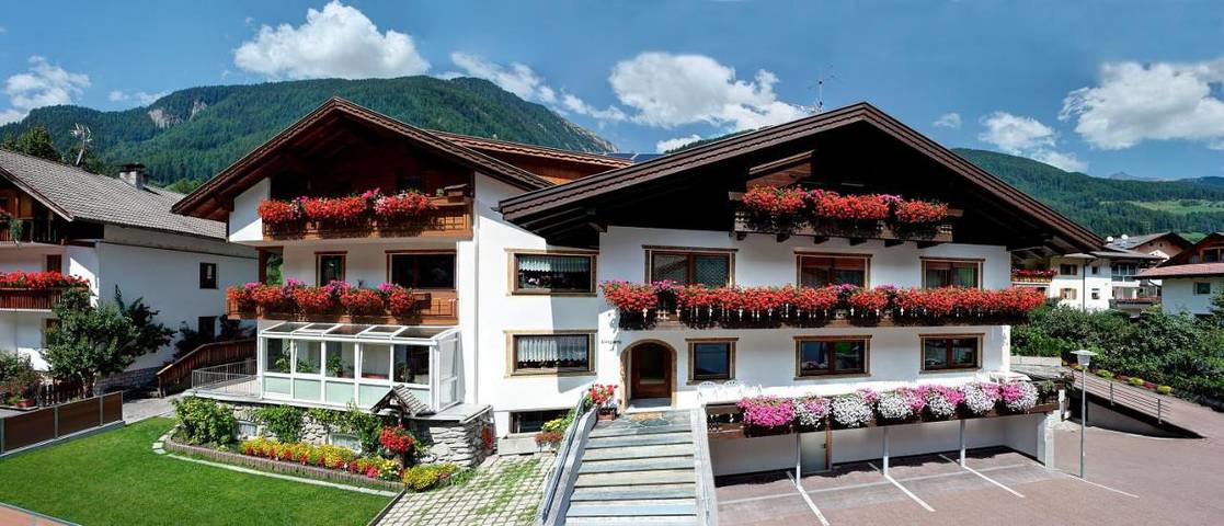 Gîte pour 3 personnes, avec vue et balcon dans San Giacomo