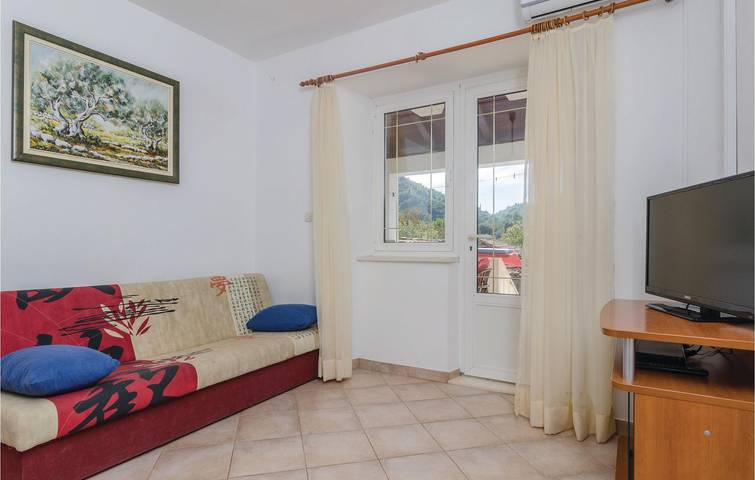 Ganze Ferienwohnung, Gemütliche Ferienwohnung mit Terrasse, in der Nähe von Ston und der Küste – WLAN und Parkplatz inklusive in Ston, Dubrovnik-Neretva