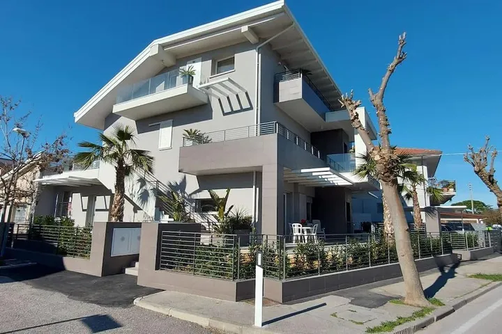 Casa vacanza per 5 persone, con giardino - 1