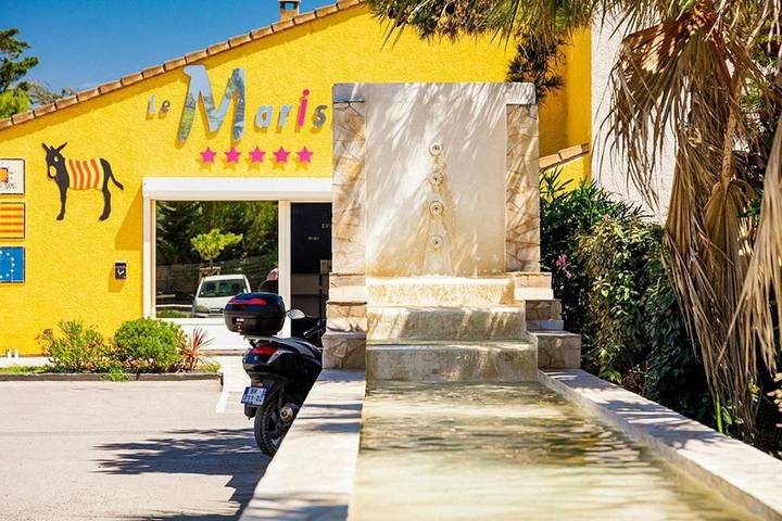 Camping pour 6 personnes, avec jardin ainsi que piscine et sauna à Torreilles - 4