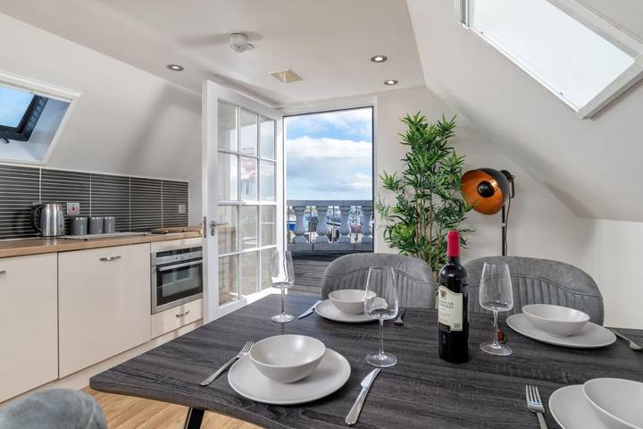 Vacation rental for 4 people, with Balcony and View in Aberdeen