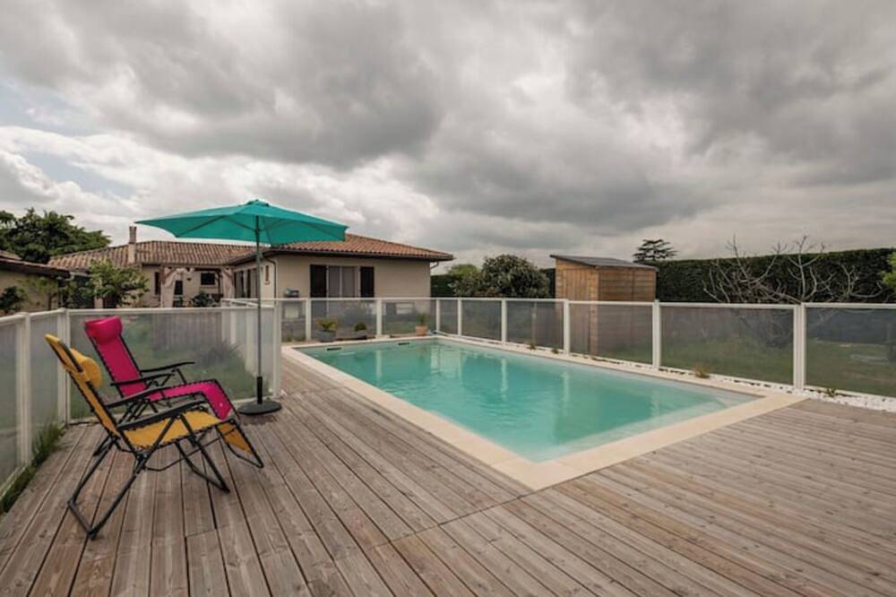 Independent cottage and pool in the heart of the vineyards in Saint-Émilion, Región de Libourne