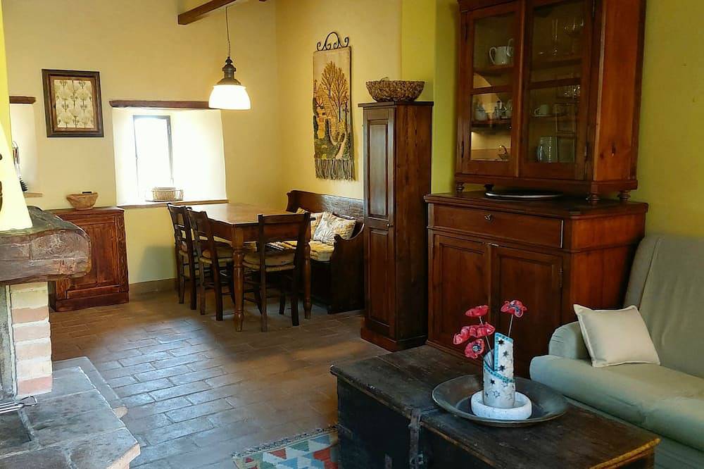 Appartamento intero, Castello di Montelagello del Xii secolo , appartamento di 65 metri quadri in Marsciano, Perugia e dintorni