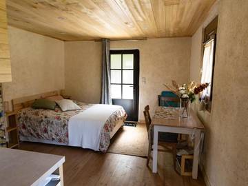 Gîte pour 2 personnes, avec jardin à Fons