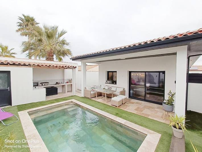 Villa pour 6 personnes, avec jardin et piscine