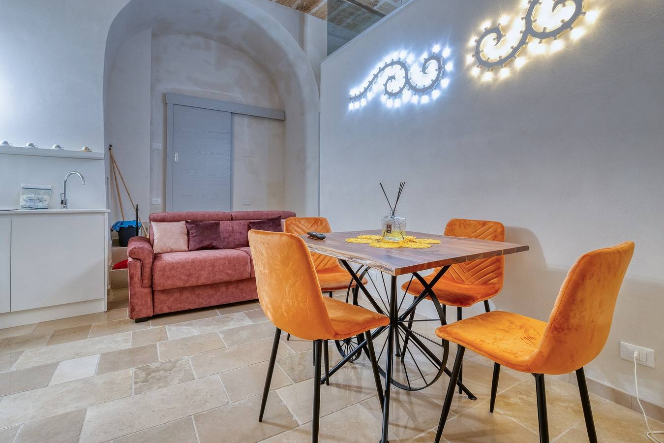Apartamento entero, Apartamento 'Antony Suite Strada' con Wi-Fi y Aire Acondicionado in Lecce, Provincia de Lecce