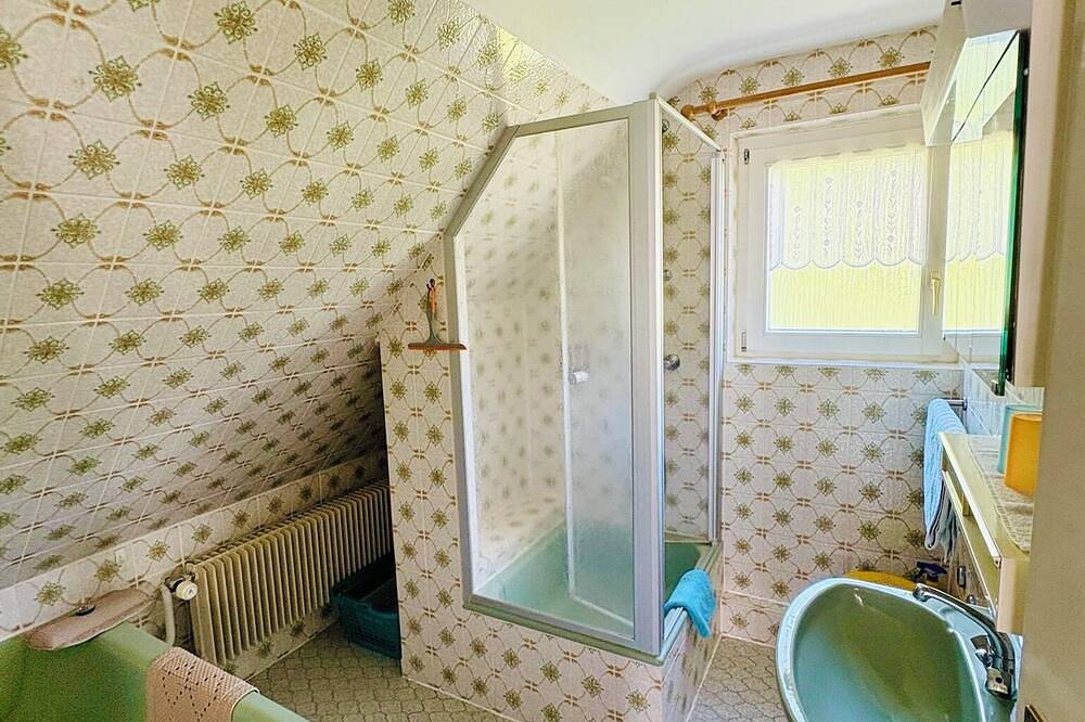 Ferienhaus Oesterle - Idyllisches Schwarzwaldhaus am Bach mit Terrasse & Balkon in Schönmünzach, Baiersbronn