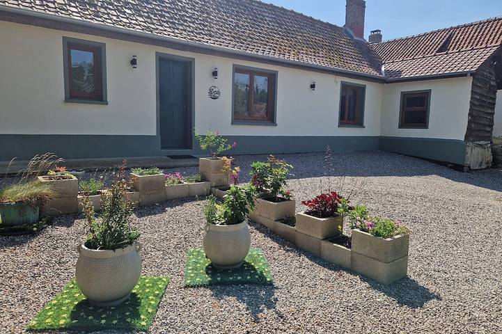 Gîte pour 8 personnes, avec jardin, animaux acceptés à Machy