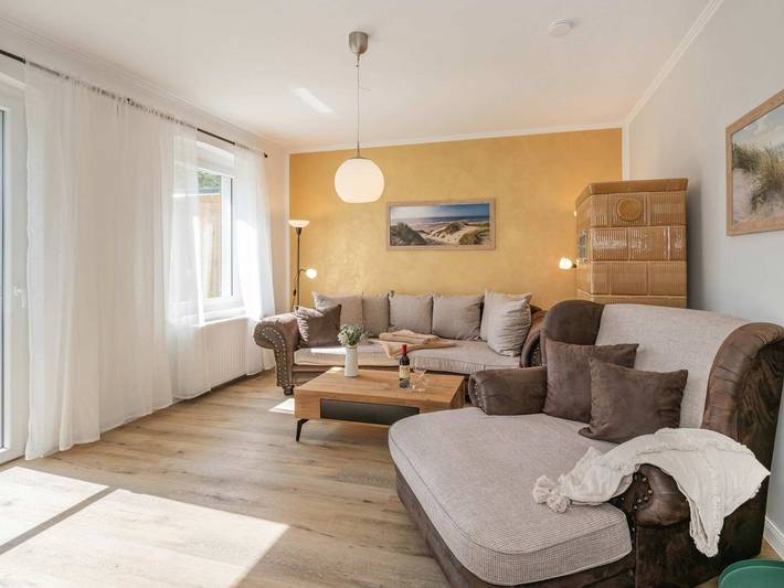 Ferienhaus für 6 Personen, mit Terrasse und Garten in Garz