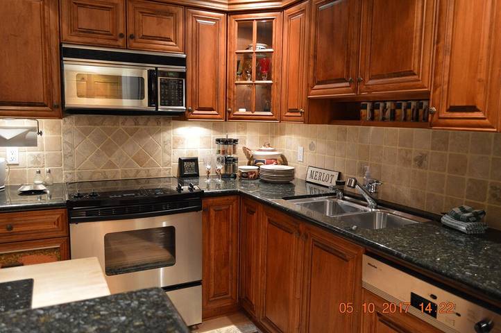 Glamping for 8 people, with balcony in Whistler