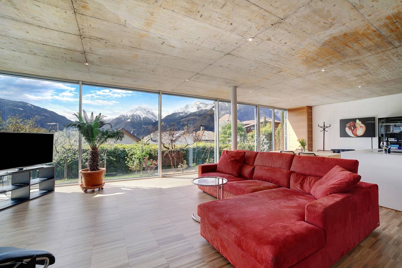 Ganze Wohnung, Ferienwohnung 'Villa Alvarium 2' mit Bergblick, privater Terrasse und Wlan in Schenna, Sarntaler Alpen