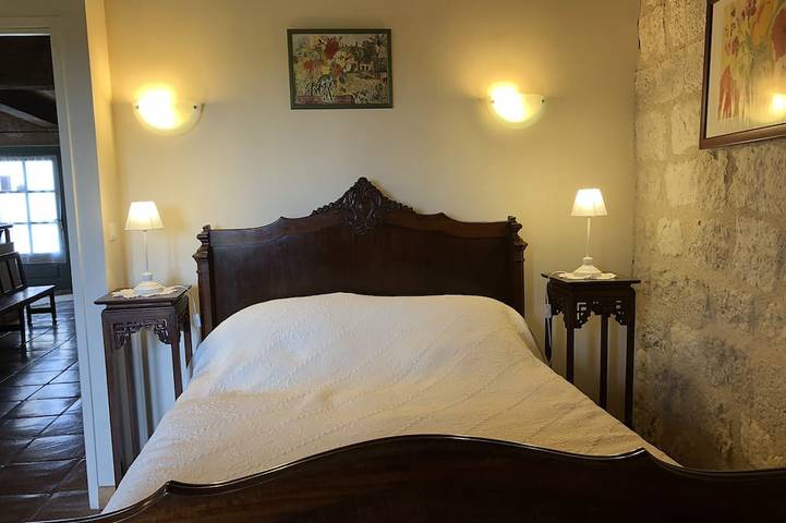 Location de vacances pour 5 personnes, avec jardin ainsi que terrasse et piscine à Montjoi - 3