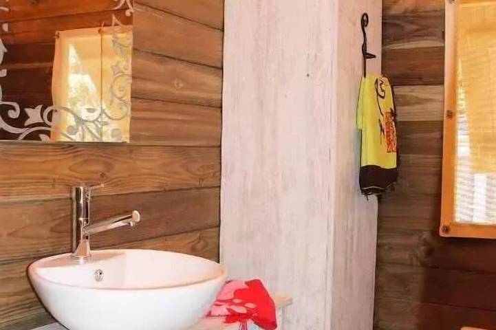 Gîte pour 5 personnes, avec terrasse ainsi que piscine et sauna à Roquebrune-sur-Argens - 2