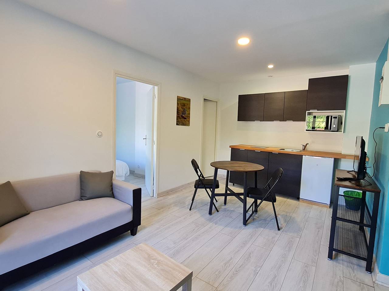 Appartement entier, Escapade Nature au Parc de Lorraine - Gîte Lumineux pour 2-4 Pers, Activités & Détente in Lacroix-sur-Meuse, Région de Commercy