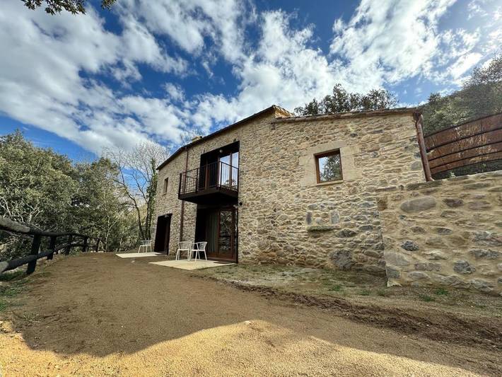Casa rural para 8 personas, con Balcón y Terraza además de Jardín y Vistas en Cistella