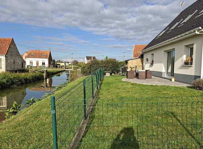 Gîte pour 6 personnes, avec jardin et terrasse, animaux acceptés