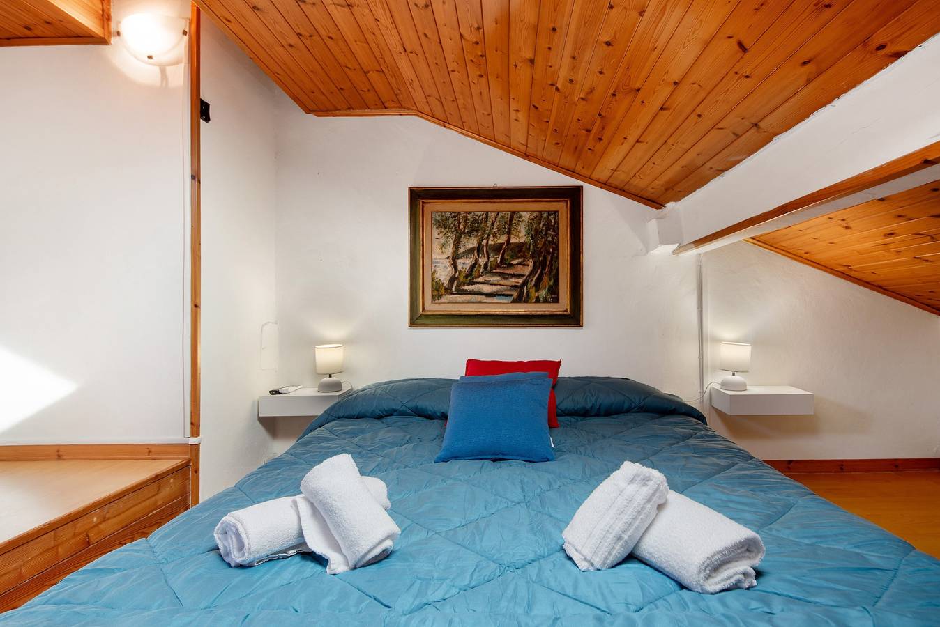 Room 'Girasole' with Wi-Fi and Air Conditioning in Levanto, Levanto Kommune
