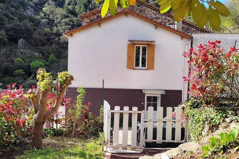 Maison Bord de la Volane , Accès Privé à la Rivière Pour Baignade in Vallées-d'Antraigues-Asperjoc, Parc naturel régional des Monts d'Ardèche