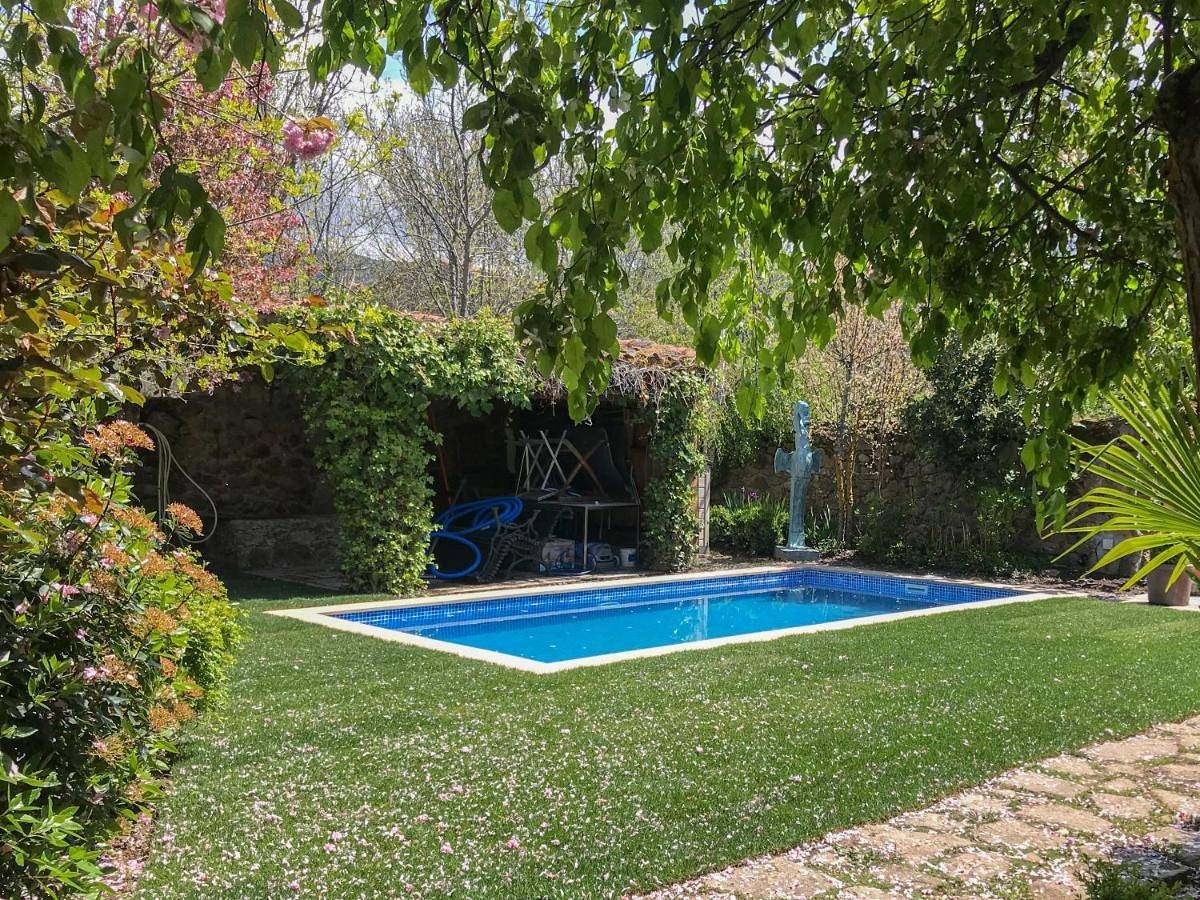 Charming Boutique Country House Villa Cristina Sotosalbos in Sotosalbos, Provincia de Segovia