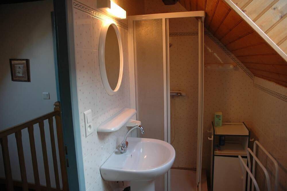 Jolie petite maison,  grand jardin, entre Béarn et Pays basque (2 à 4 personnes) in Jasses, Béarn