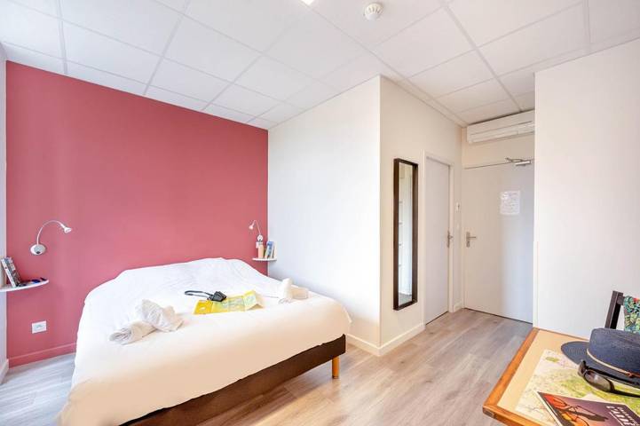 Parc de vacances pour 2 personnes, avec piscine et terrasse à Laurac-en-Vivarais - 3