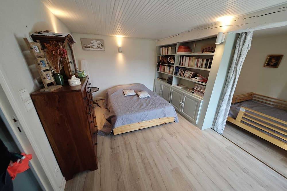 Maison Côte Roannaise 9 personnes - 4 chambres Animaux de compagnie acceptés ! in Saint-Haon-le-Vieux, Région de Roanne