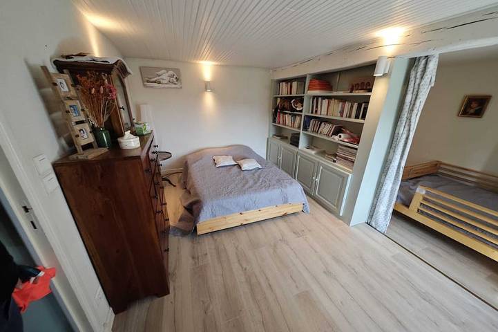 Location de vacances pour 9 personnes, avec piscine à Saint-Haon-le-Vieux - 4