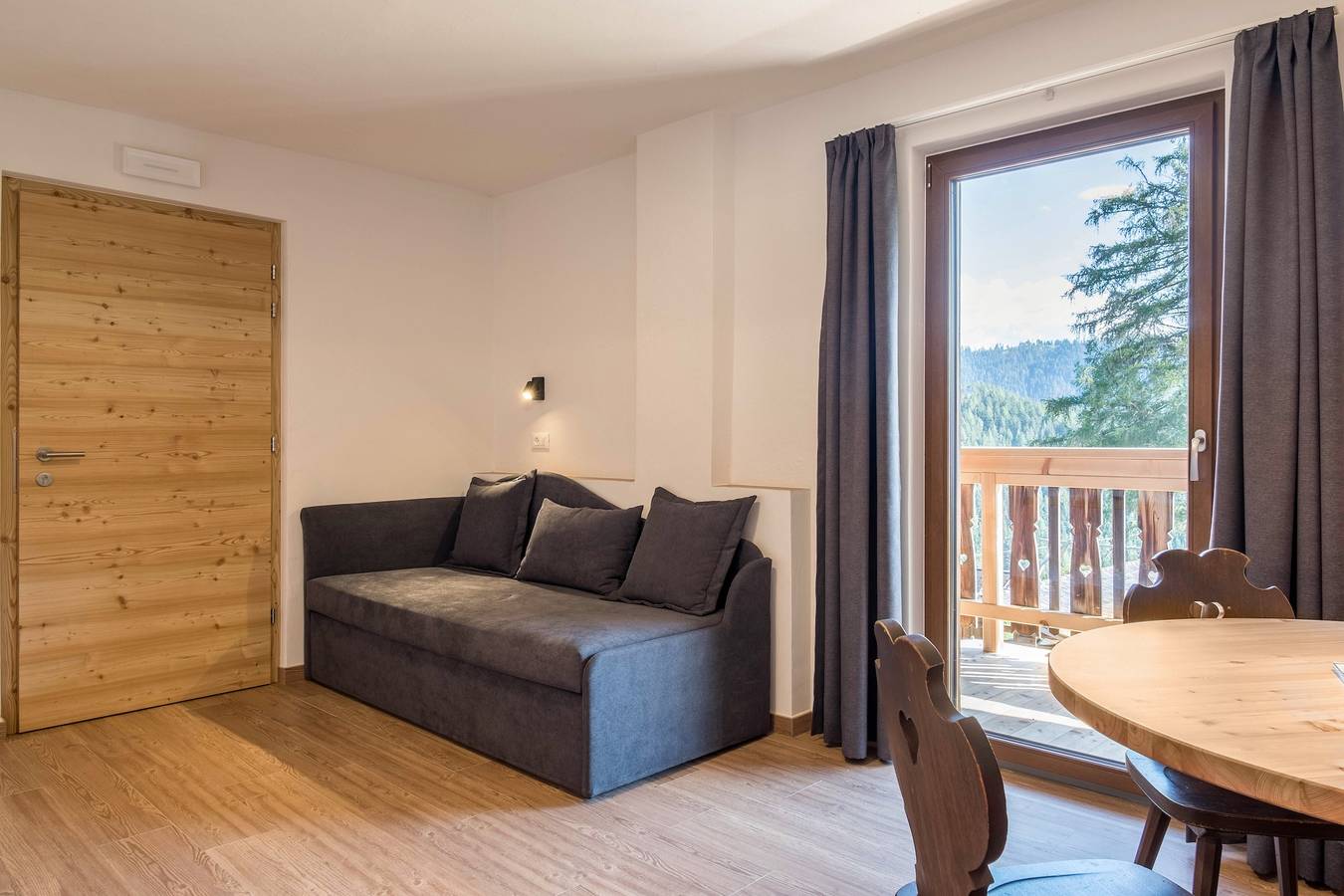 Entire apartment, Apartment 'Nigglhof - Maria' with Mountain View, Shared Garden & Wi-Fi in Aldein, South Tyrol