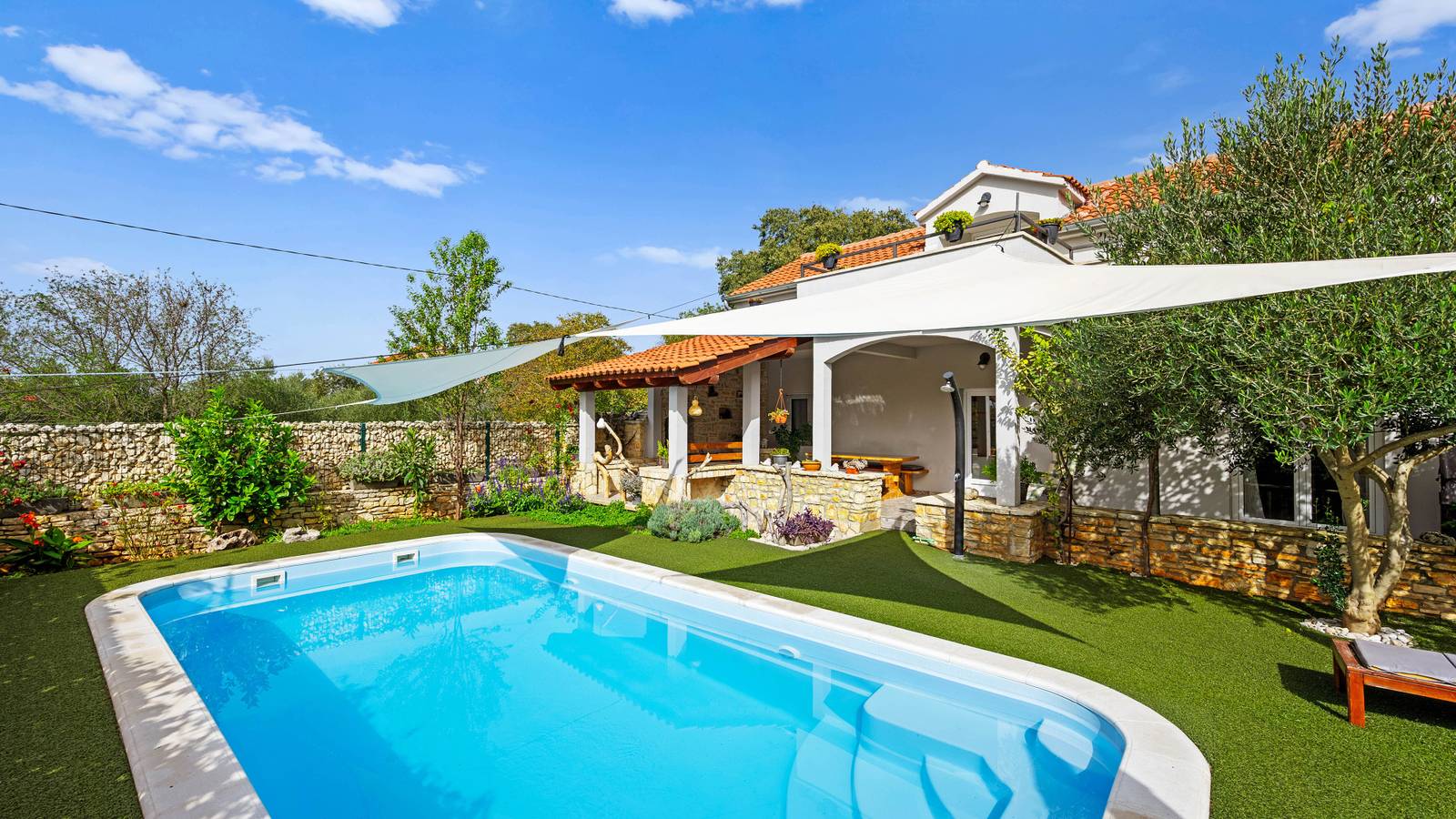 Holiday Home San by Villas Guide in Dalmatinisches Zagora