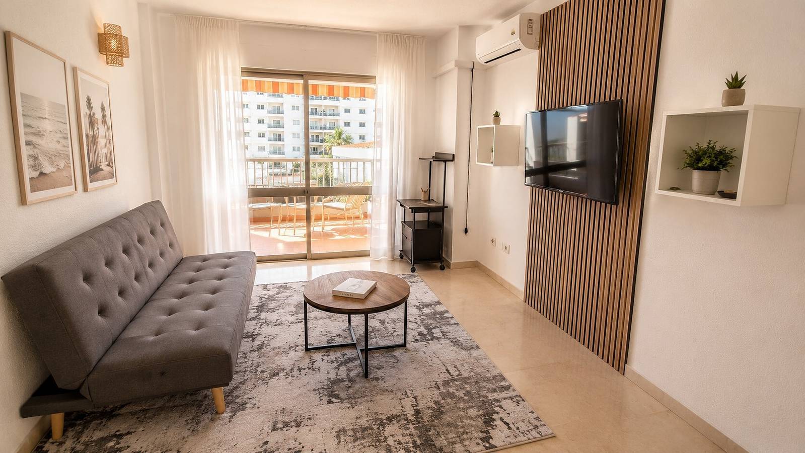 Apartamento entero, Appartement Palm Beach avec Piscine, Parking et Vue Mer à Fuengirola in Los Boliches, Fuengirola