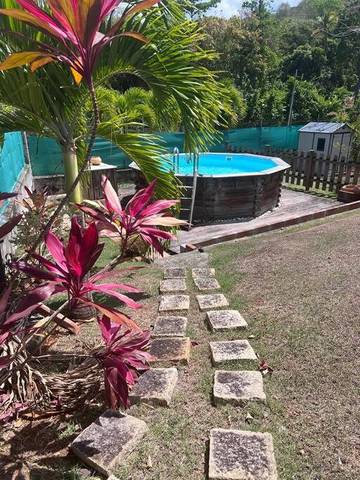 Villa pour 4 personnes, avec piscine et jardin en Martinique