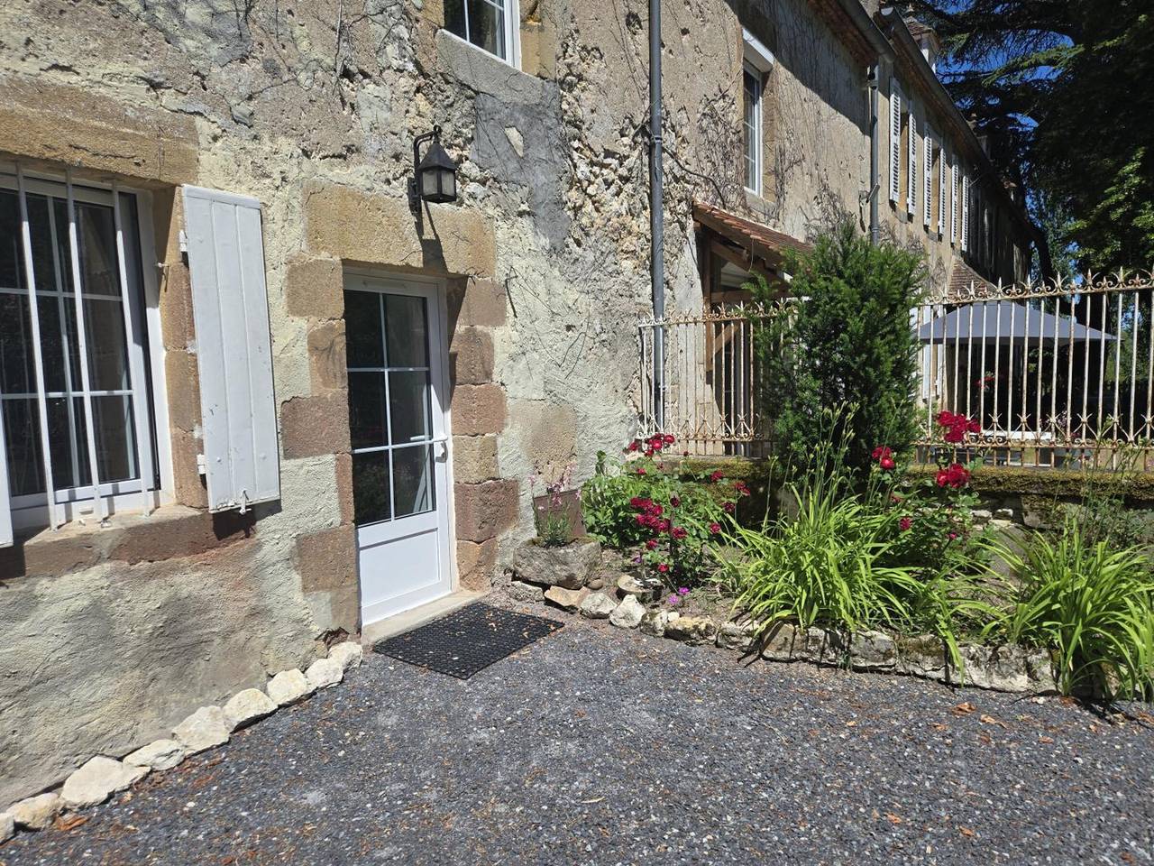 Charmantes Ferienhaus in Souvigny, Privater Garten, Haustiere Erlaubt in Souvigny, Allier