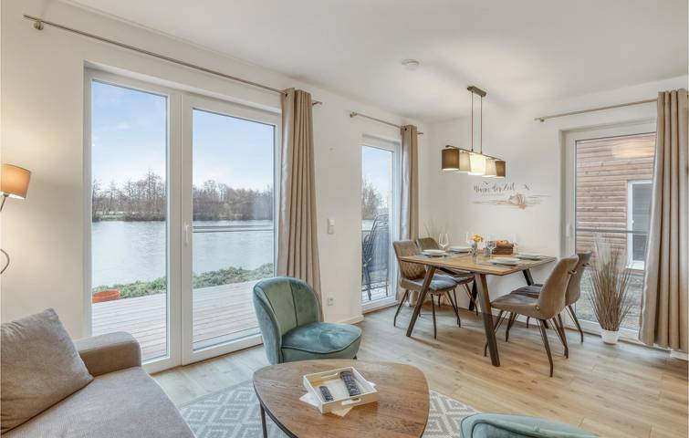 Ferienhaus für 4 Personen, mit Seeblick und Garten sowie Terrasse in Butjadingen - 2