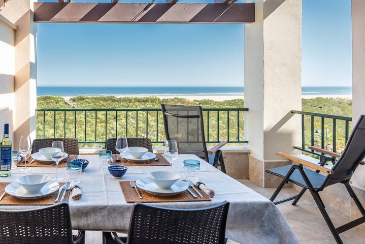 Holiday rental for 4 people, with garden and terrace in Isla Canela