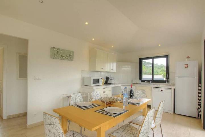 Location de vacances pour 4 personnes, avec Jardin dans Plage de Vardiola - 3