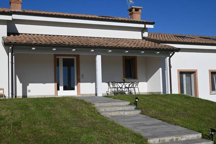 Appartamento per 4 persone, con giardino a Montemarciano