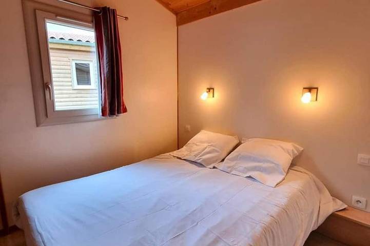Gîte pour 4 personnes, avec jardin à Usson-en-Forez - 2