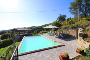 Casa Rural para 8 Personas en Castel Focognano, Provincia de Arezzo, Foto 1