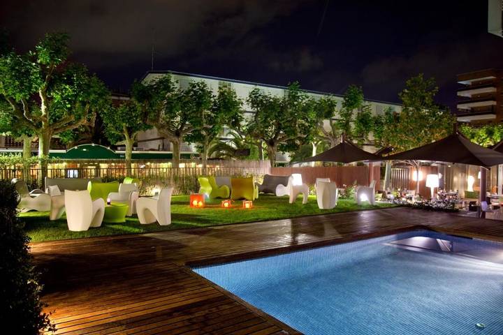 Hôtel pour 10 personnes, avec terrasse et jardin ainsi que jacuzzi et sauna
